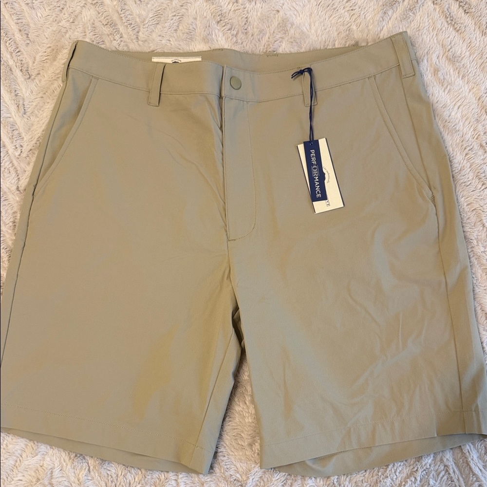 Performance Flat-Front Men's Shorts in Light Khaki